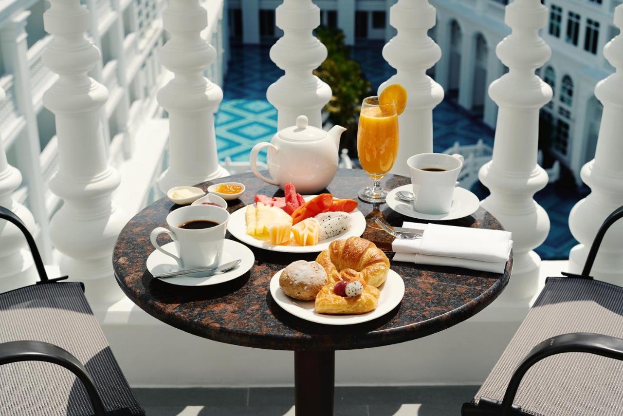 Moevenpick Myth Hotel Patong Phuket Exterior foto A breakfast table
